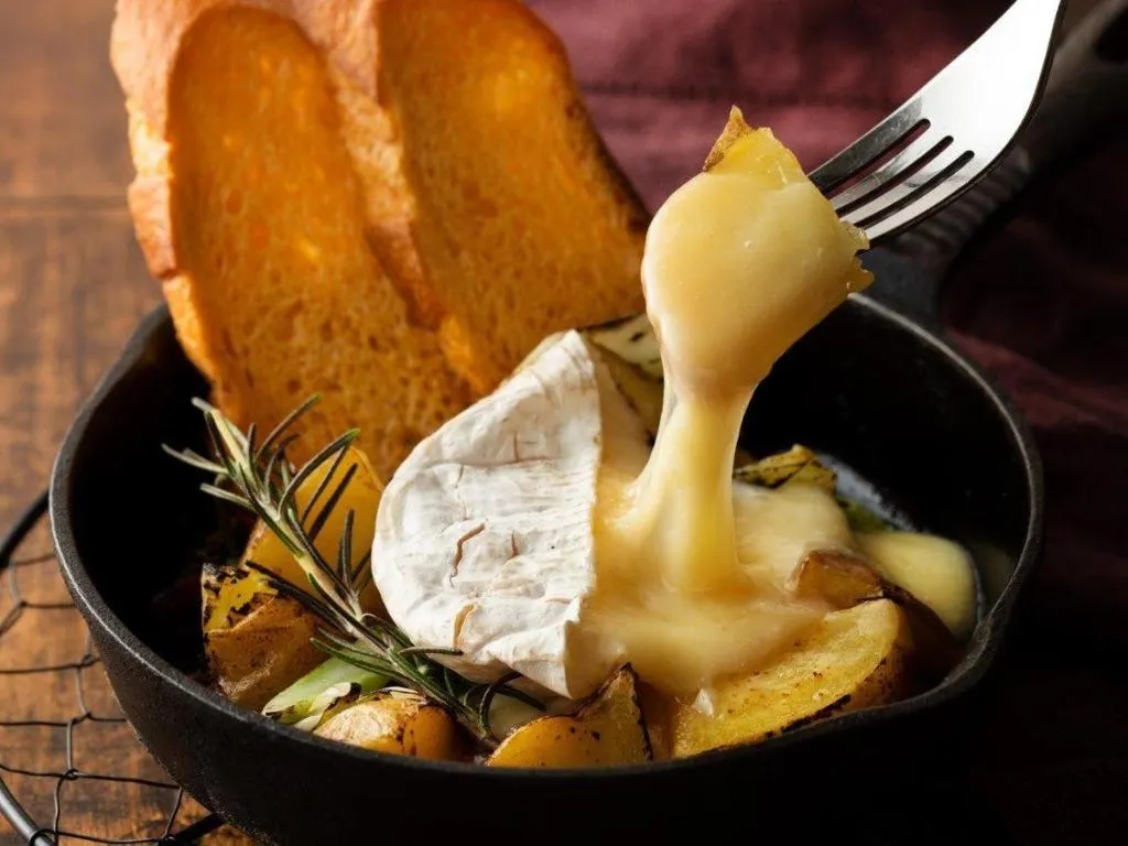 LONGINGHOUSE　旧軽井沢・諏訪ノ森