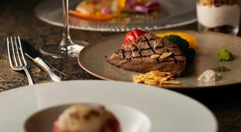 LONGINGHOUSE　旧軽井沢・諏訪ノ森