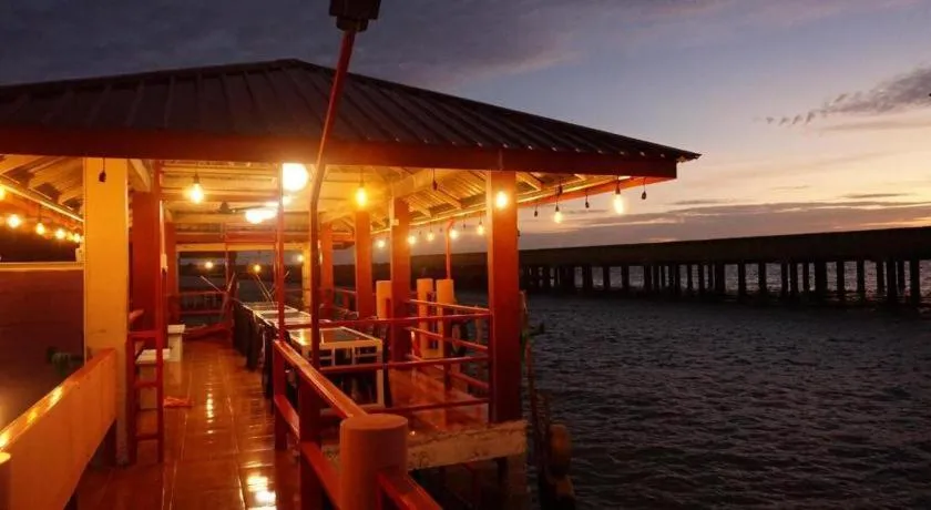 Sunset Curly Bay Hotel & Resort