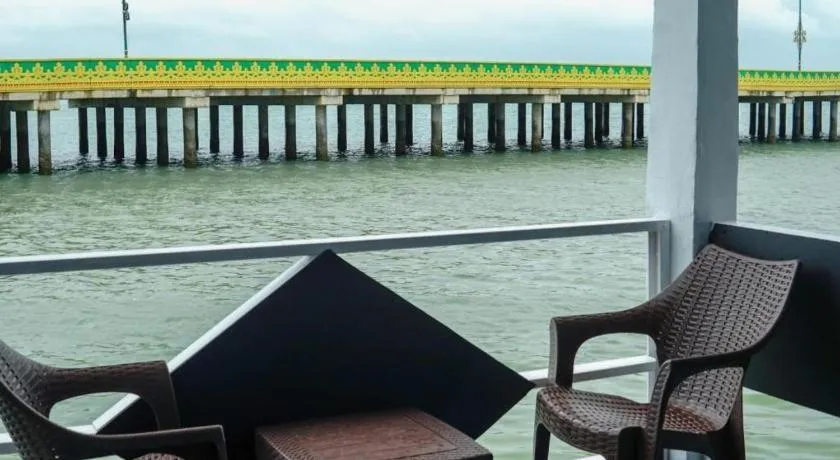 Sunset Curly Bay Hotel & Resort