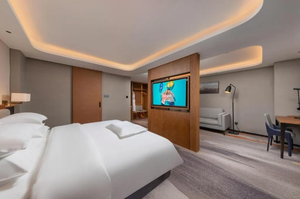 Bed in Park Inn Guangzhou Railway Station Yuexiu International Convention Center