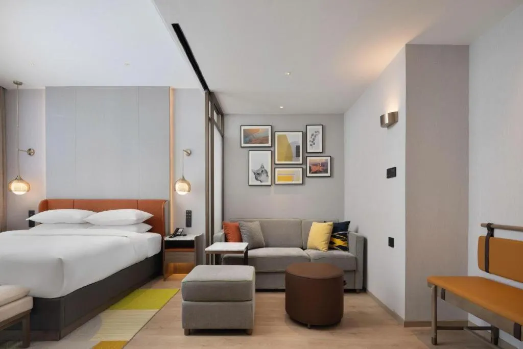 Bed in Home2 Suites by Hilton Xishuangbanna