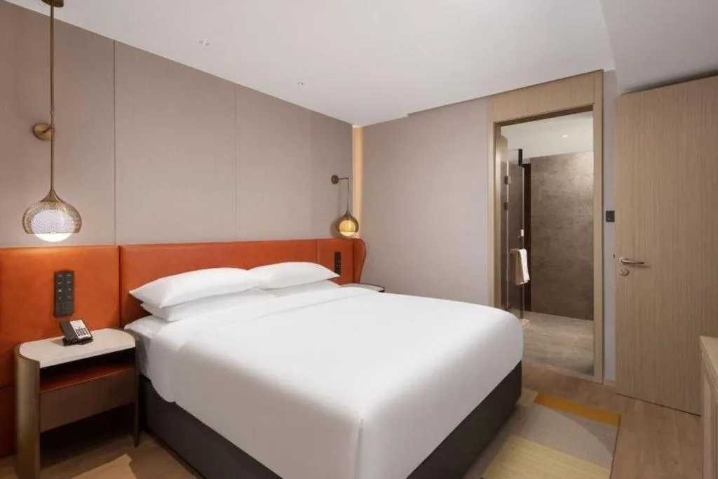 Bed in Home2 Suites by Hilton Xishuangbanna