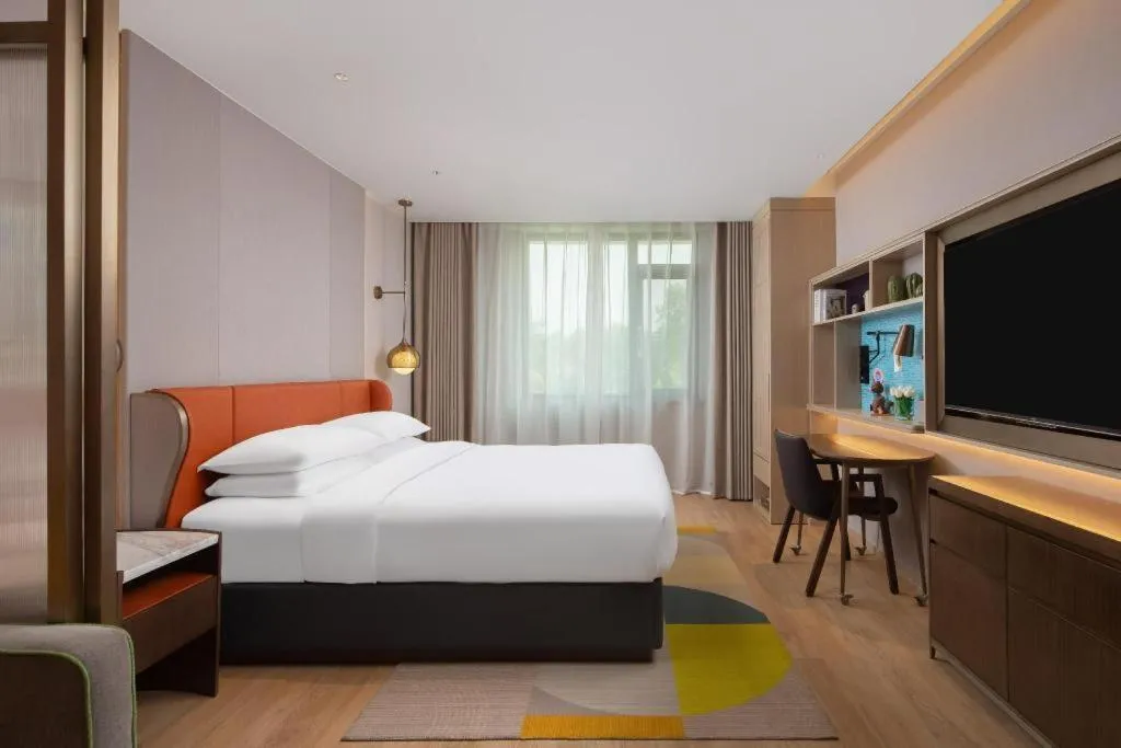 Bed in Home2 Suites by Hilton Xishuangbanna