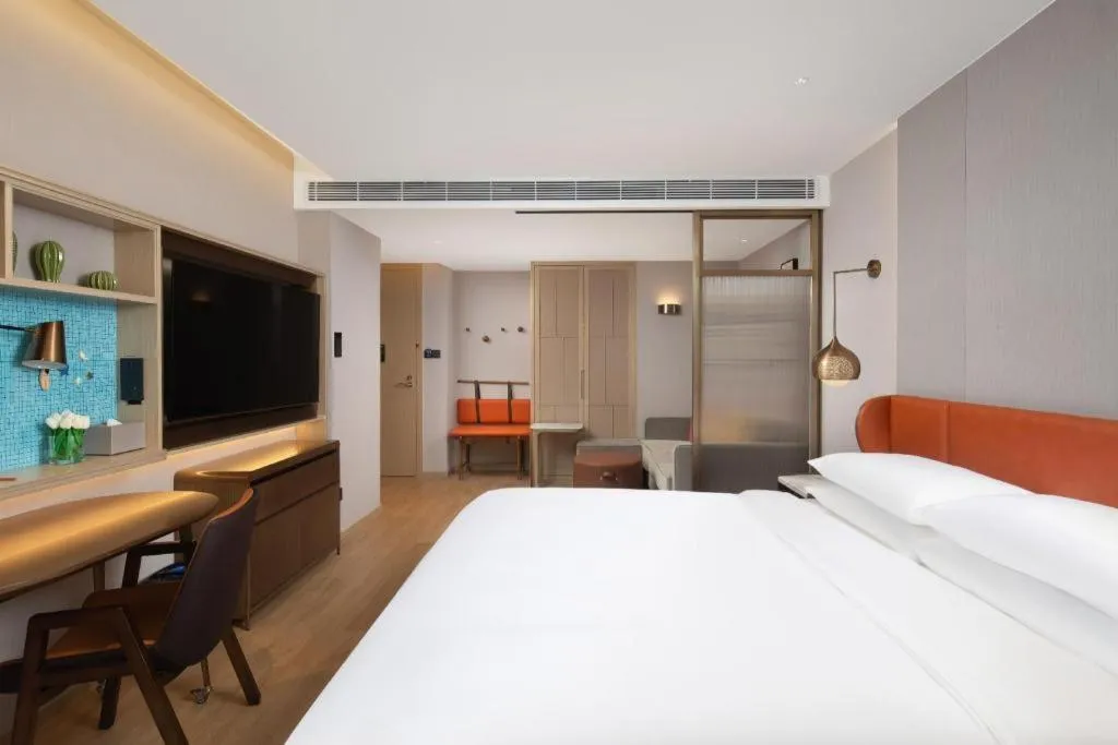 Bed in Home2 Suites by Hilton Xishuangbanna
