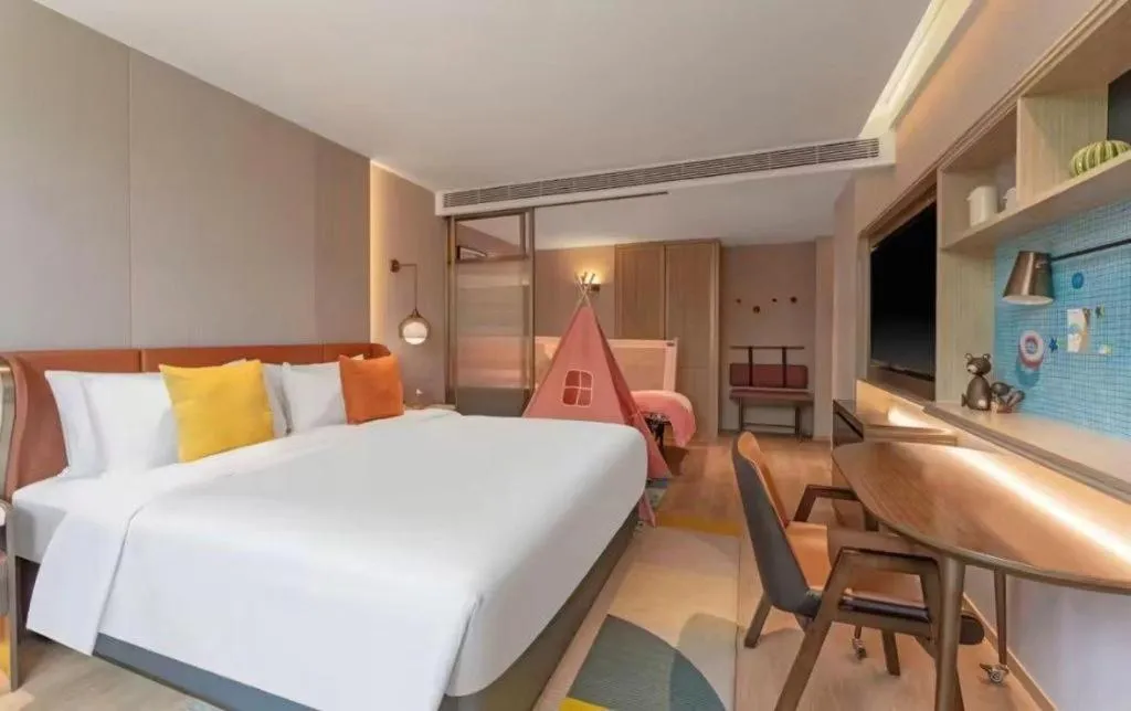 Bed in Home2 Suites by Hilton Xishuangbanna