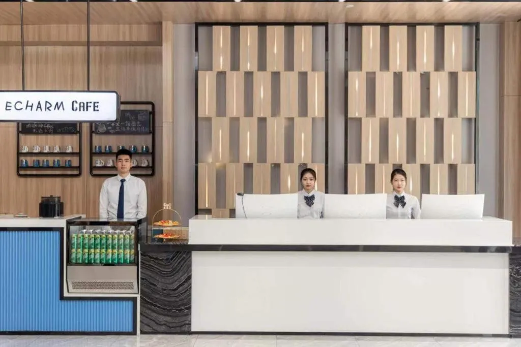 Echarm Hotel Zhanjiang West High-speed Railway Station