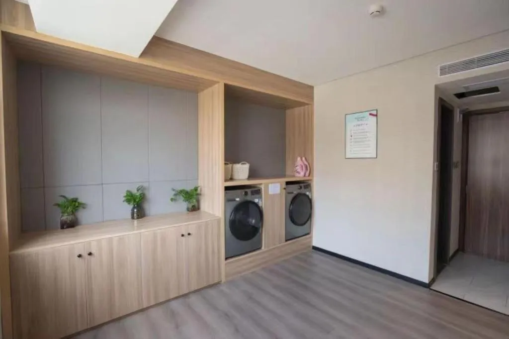 Echarm Hotel Zhanjiang West High-speed Railway Station