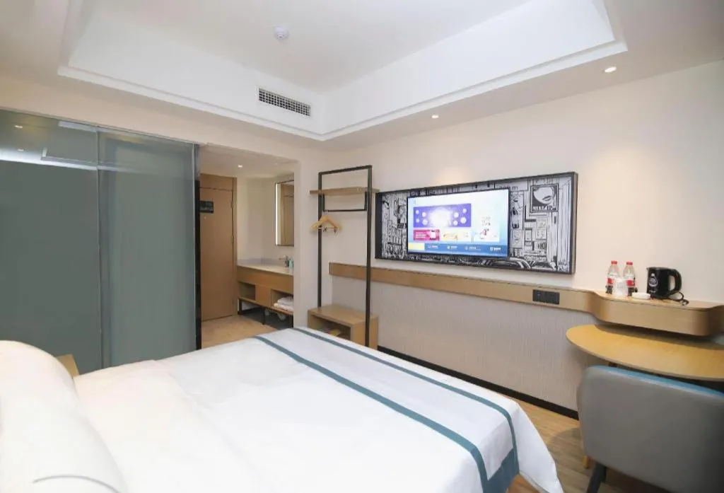 Bed in City Comfort Inn Changsha Sifangping University of National Defense Science and Technology