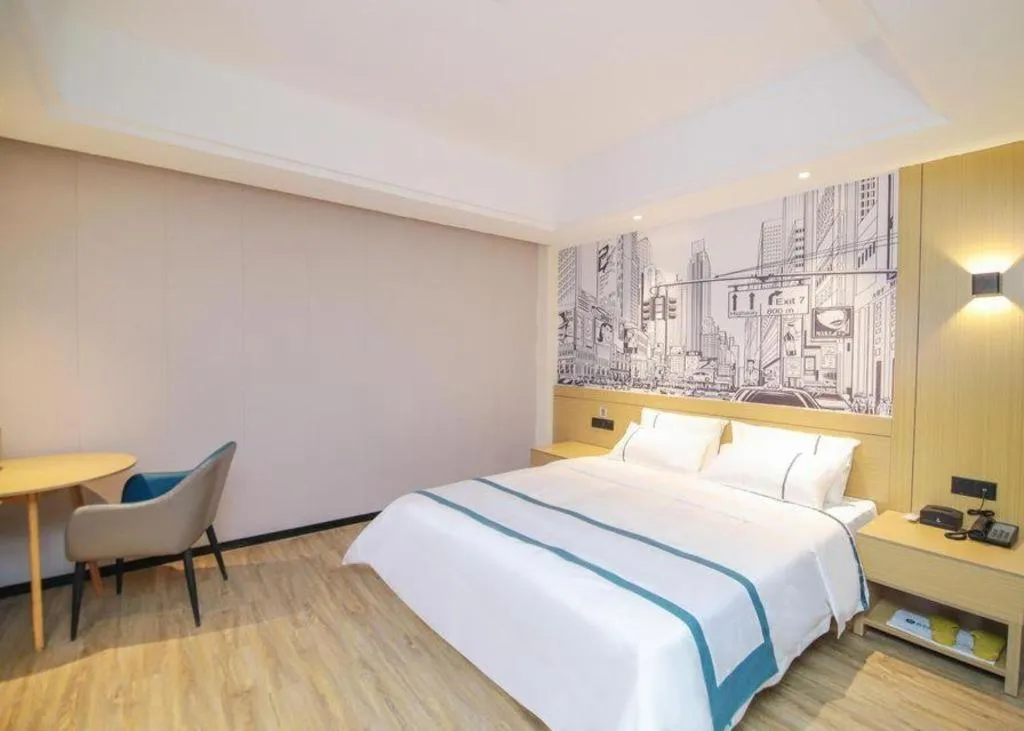 Bed in City Comfort Inn Changsha Sifangping University of National Defense Science and Technology