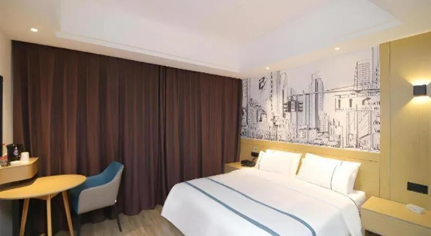 Bed in City Comfort Inn Changsha Sifangping University of National Defense Science and Technology