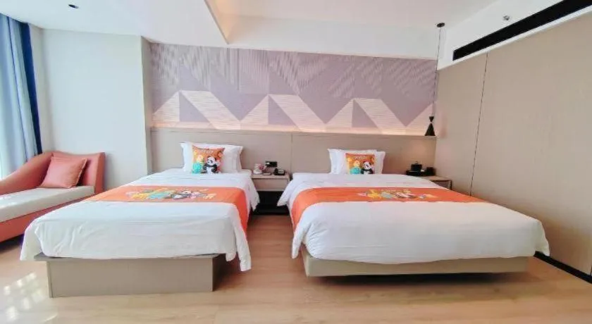 Bed in Borrman Hotel Yongzhou Lingling Ancient Town Government