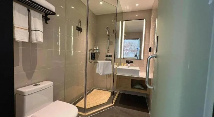 City Comfort Inn Wuhan Yangtze River Bridge Yellow Crane Tower