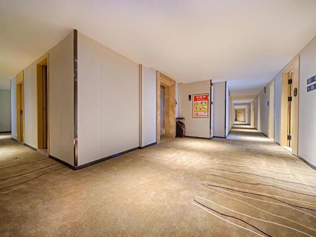 Bed in City Comfort Inn Zhongshan Hot Spring Resort Sanxiang Shunchang Plaza