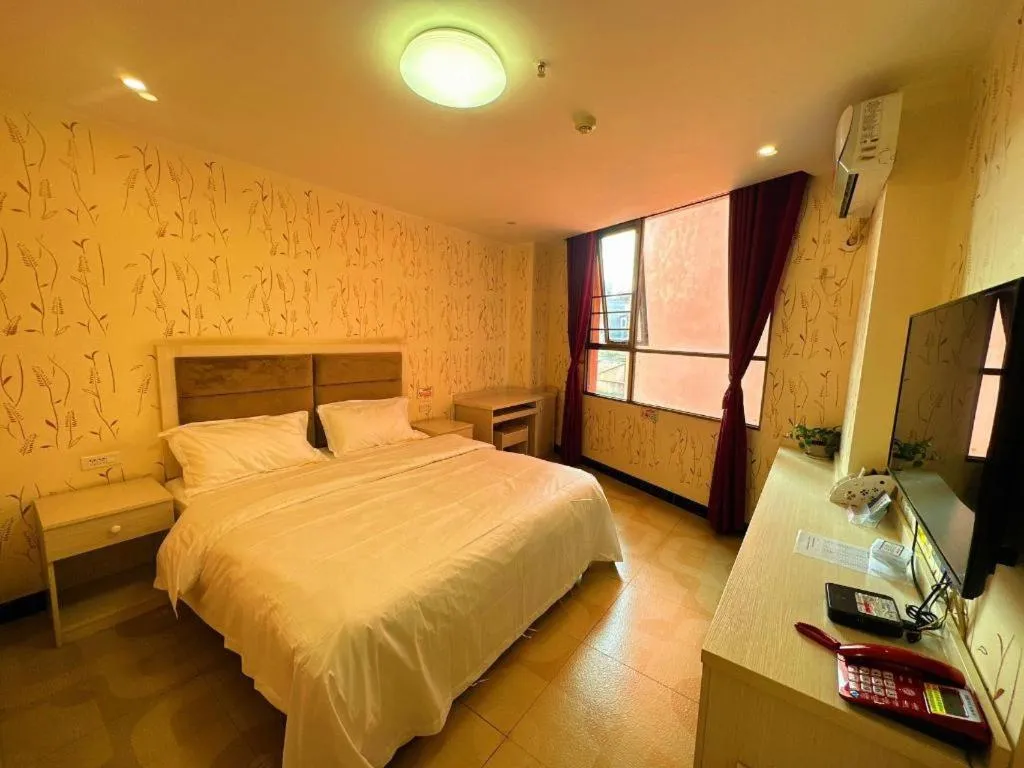 Bed in Borrman Hotel Lipu Central Plaza