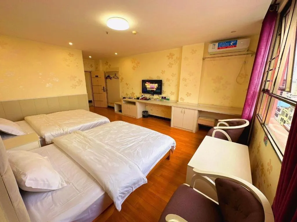 Bed in Borrman Hotel Lipu Central Plaza