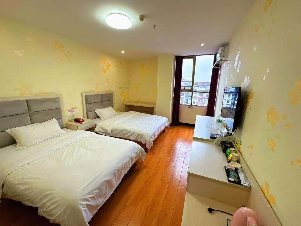 Bed in Borrman Hotel Lipu Central Plaza