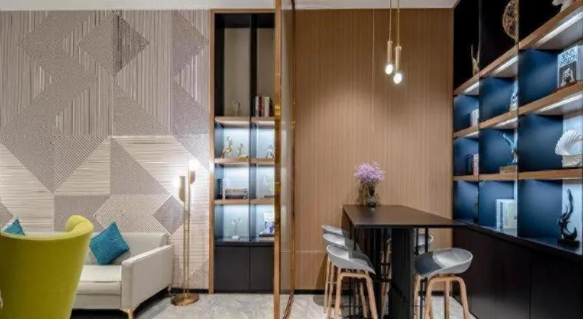 Borrman Hotel Lipu Central Plaza