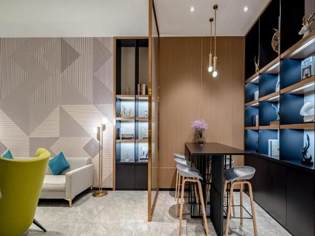 Borrman Hotel Lipu Central Plaza