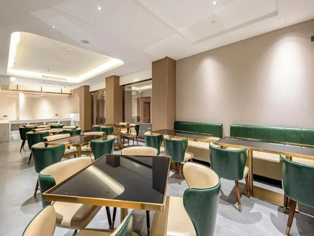 Borrman Hotel Lipu Central Plaza