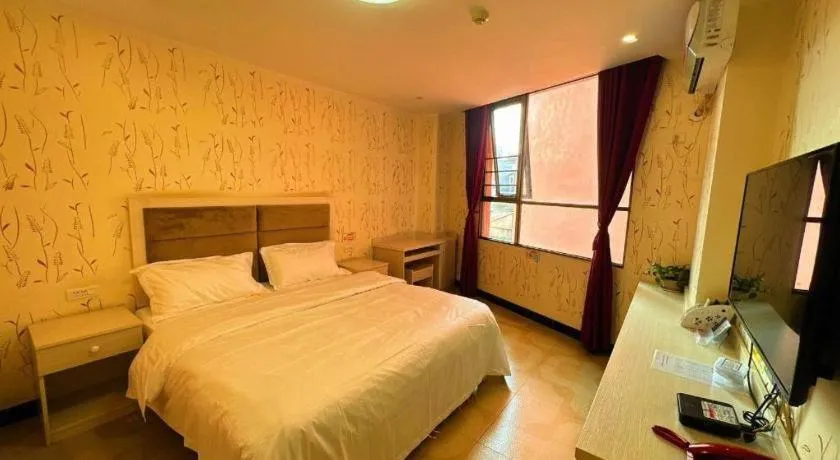 Bed in Borrman Hotel Lipu Central Plaza