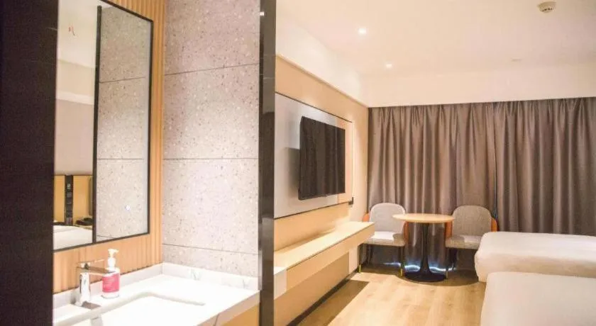 City Comfort Inn Badong Passenger Transport Center