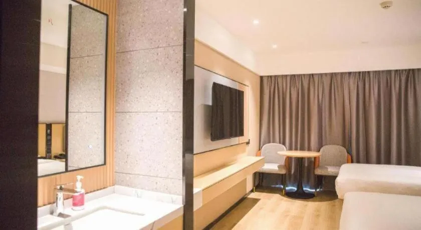 City Comfort Inn Badong Passenger Transport Center