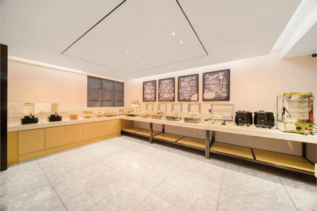 City Comfort Inn Badong Passenger Transport Center