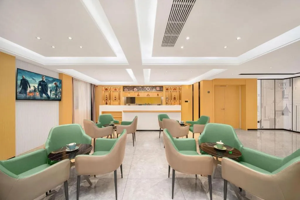 City Comfort Inn Badong Passenger Transport Center