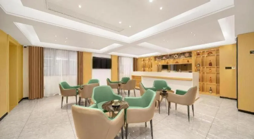 City Comfort Inn Badong Passenger Transport Center