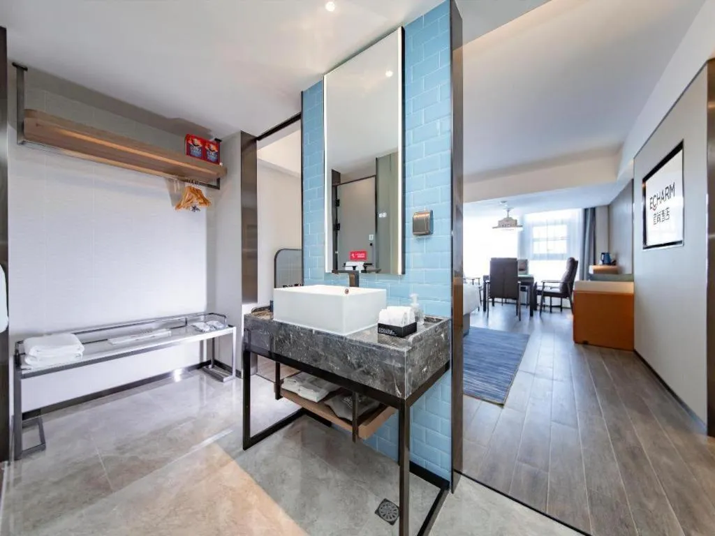 Bed in Echarm Hotel Wuhan Keting Polar Ocean World