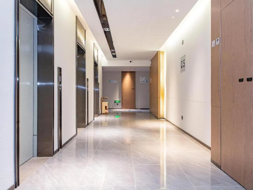 Echarm Hotel Wuhan Keting Polar Ocean World