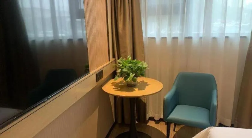 City Comfort Inn Ezhou Wuyue Plaza