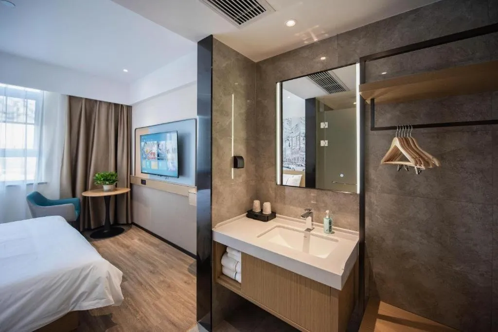 Bed in City Comfort Inn Ezhou Wuyue Plaza