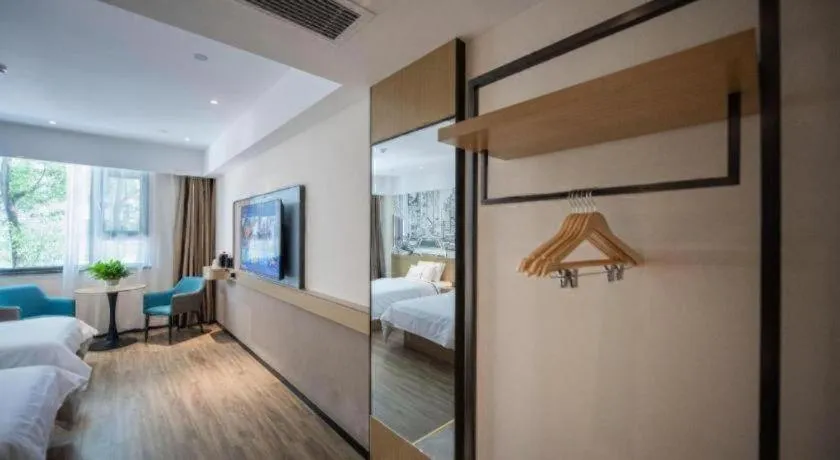 Bed in City Comfort Inn Ezhou Wuyue Plaza