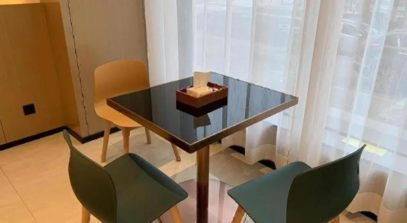 City Comfort Inn Ezhou Wuyue Plaza