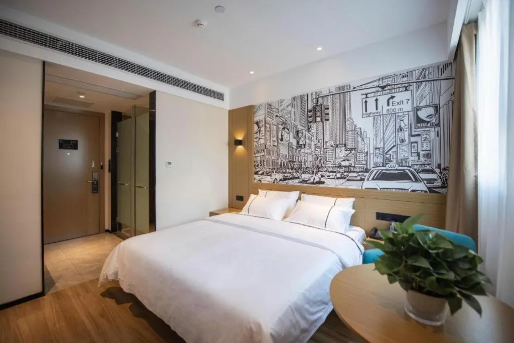 Bed in City Comfort Inn Ezhou Wuyue Plaza