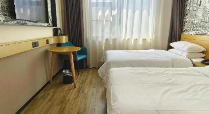 Bed in City Comfort Inn Yichang Zigui Three Gorges Dam Binhu
