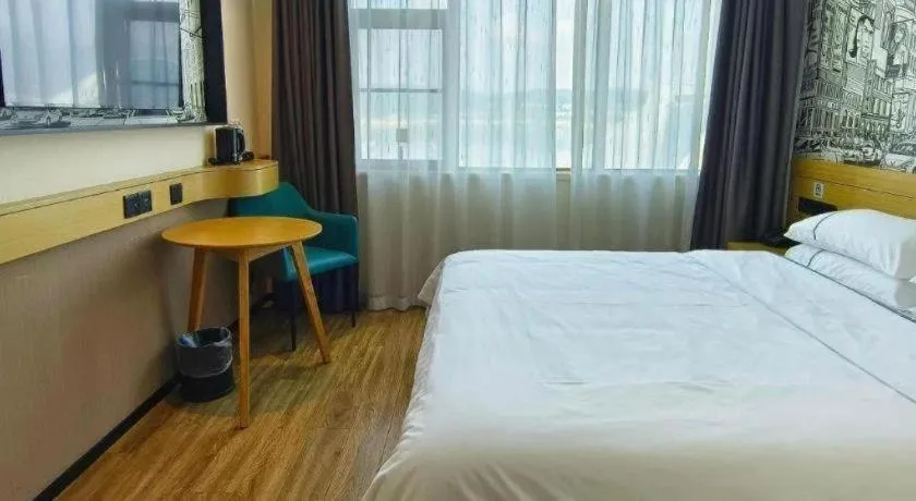 Bed in City Comfort Inn Yichang Zigui Three Gorges Dam Binhu