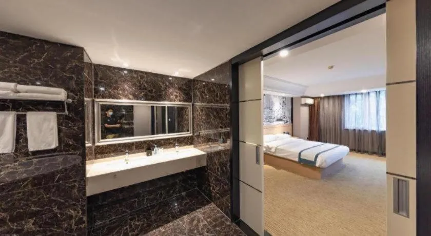 Bed in City Comfort Inn Beijing Capital Airport Shunyi Metro Station