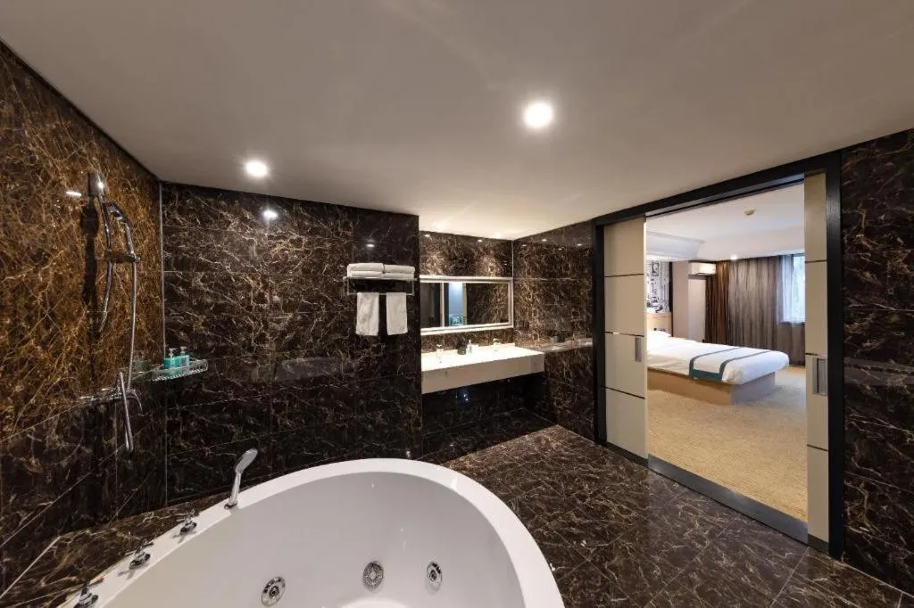 Bed in City Comfort Inn Beijing Capital Airport Shunyi Metro Station