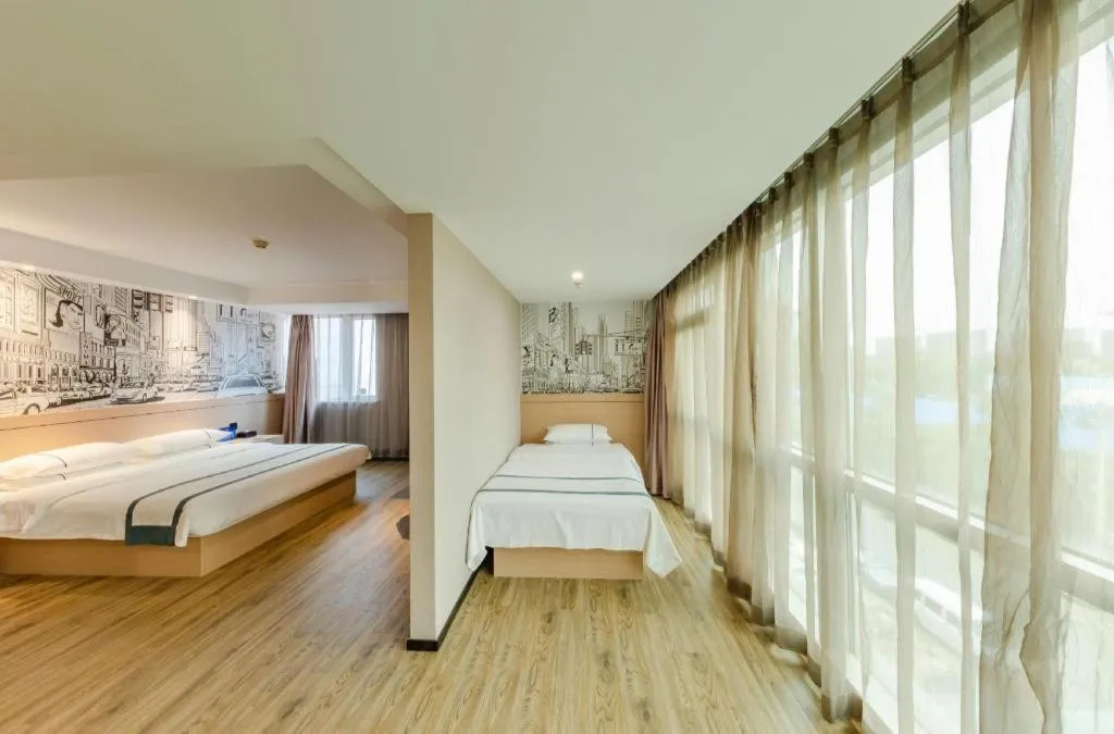 Bed in City Comfort Inn Beijing Capital Airport Shunyi Metro Station