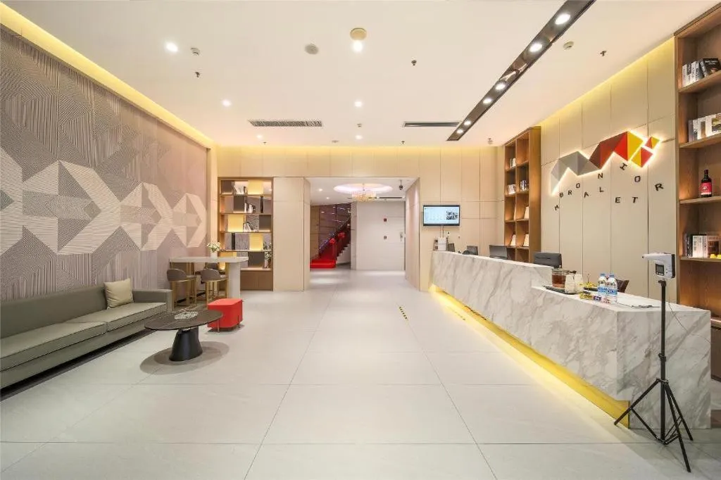 Borrman Hotel Heyuan Wanlvhu Railway Station