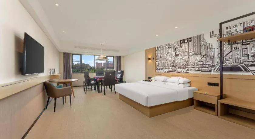 Bed in City Comfort Inn Hotel Wuhan Jiufeng Mountain Forest Park