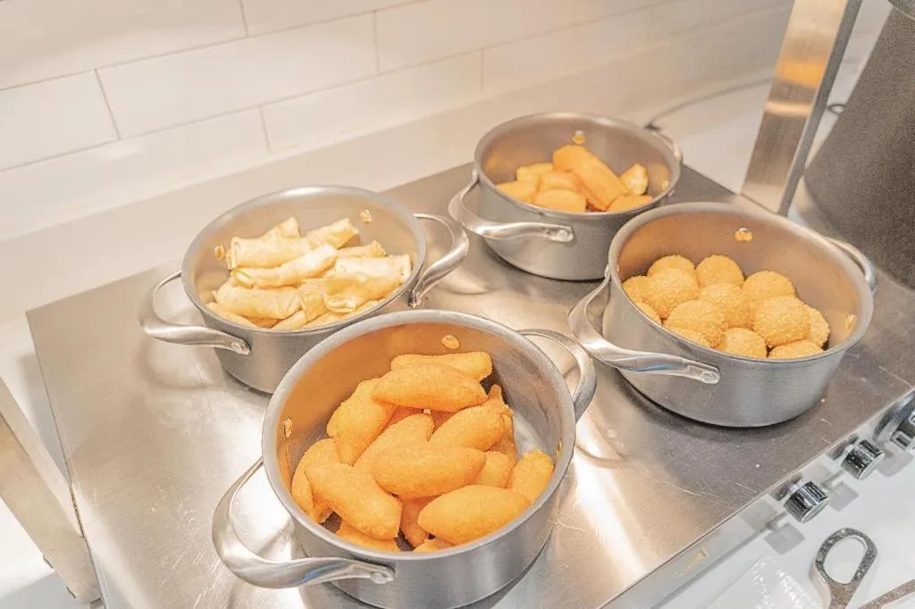 Echarm Hotel Zigong Machishui Wanda Plaza