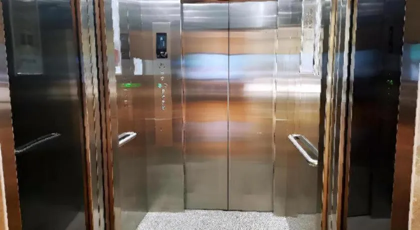 Echarm Hotel Wuhan Gaotie Jianshe 2nd Road Metro Exit