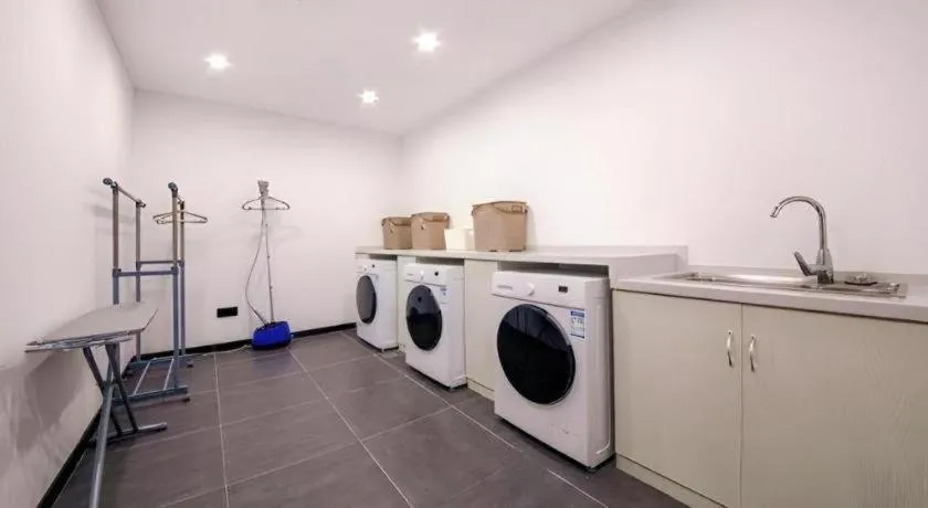 Echarm Hotel Wuhan Gaotie Jianshe 2nd Road Metro Exit