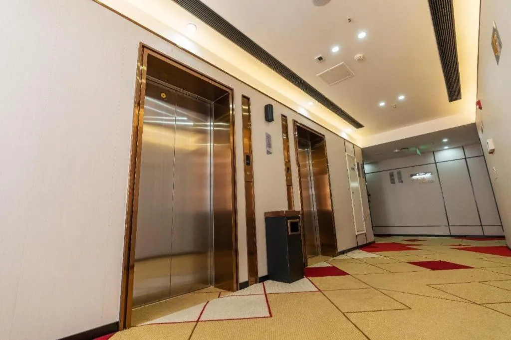 Borrman Hotel Zoucheng Huamaowan Mall