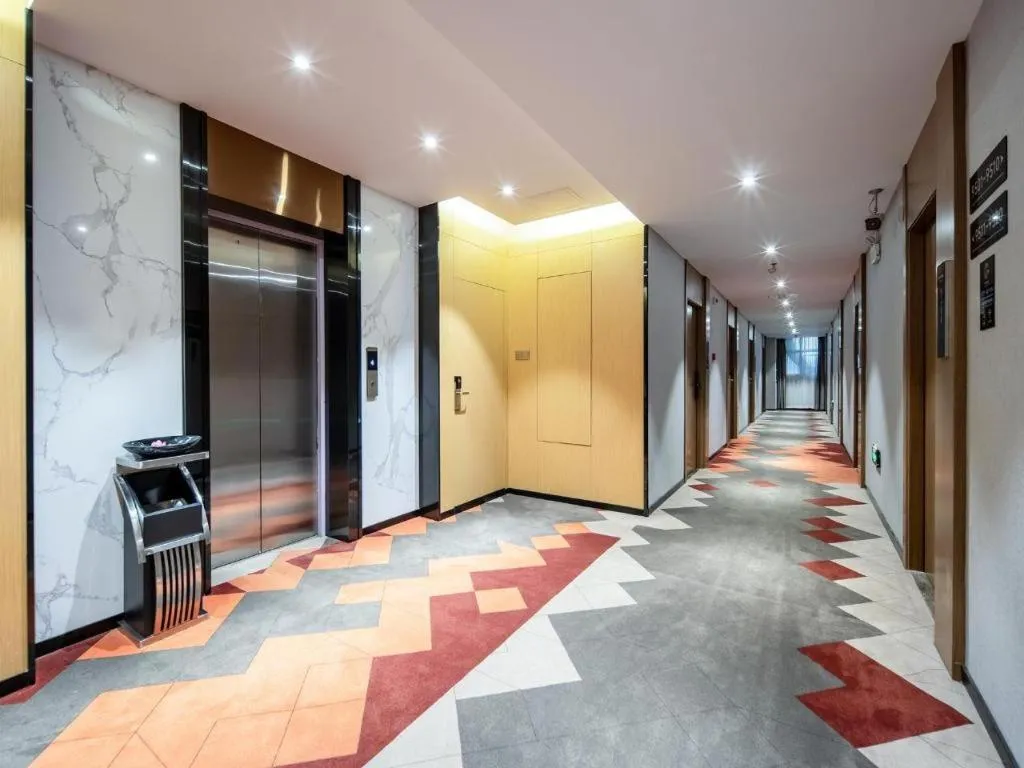 Borrman Hotel Nanning Anji Passenger Station Xijin Metro Station