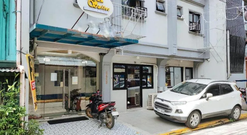 RedDoorz @ P3K Suites Manila